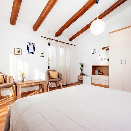 Studio And Room Tea Rovinj Exterior foto