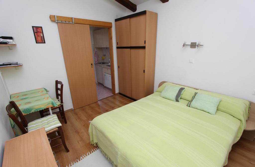Studio And Room Tea Rovinj Exterior foto